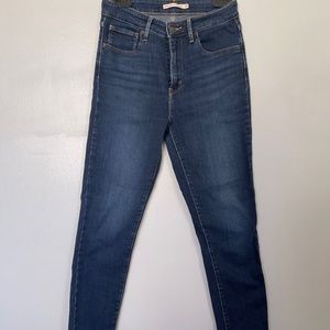 Levis High Rise Skinny Ankle